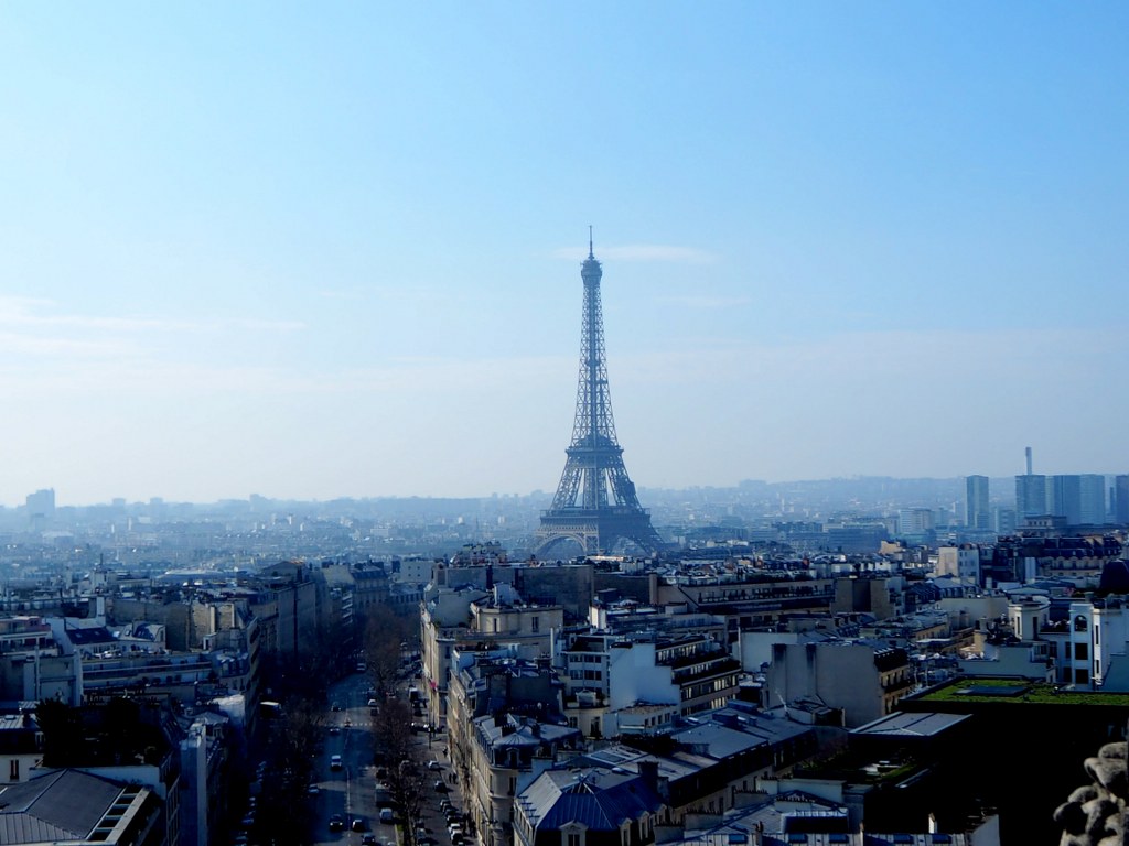 the_eiffel_tower_seen_in_the_skyline_of_paris