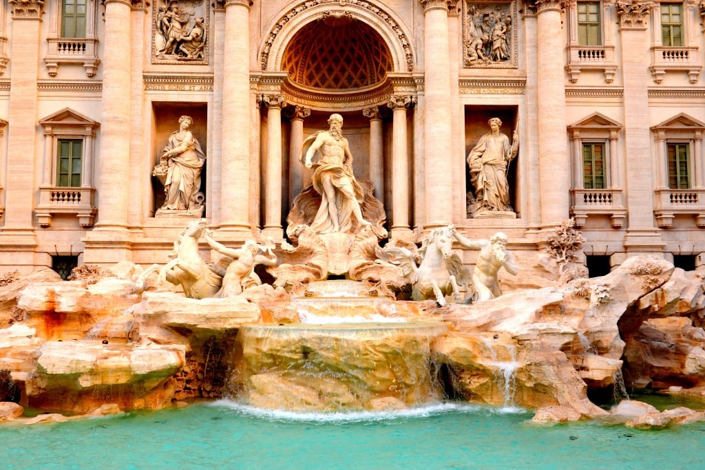 fontain_di_trevi_the_most_famous_fontain_in_rome